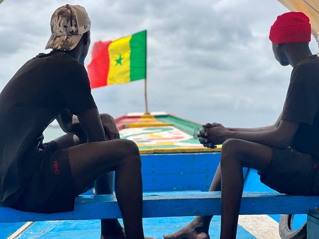À bord, sous le drapeau du Sénégal
