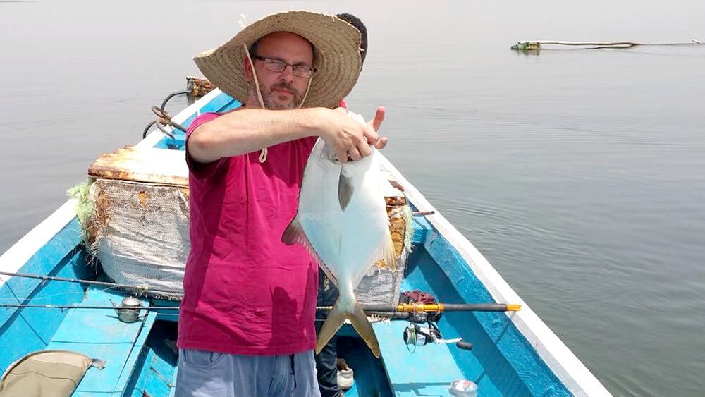 Partie de pêche depuis la pirogue
