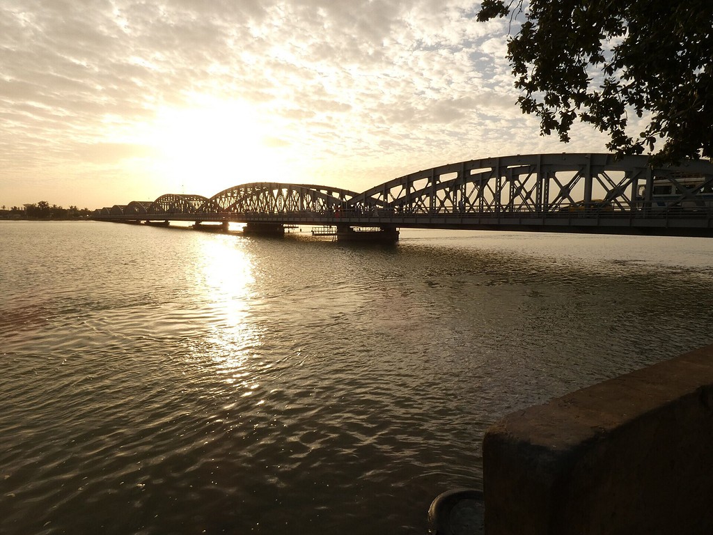 Le pont Faidherbe à Saint-Louis au coucher du soleil