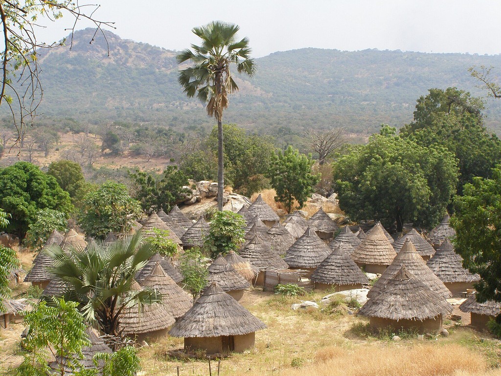 Un village bedik dans les montagnes du Sénégal oriental